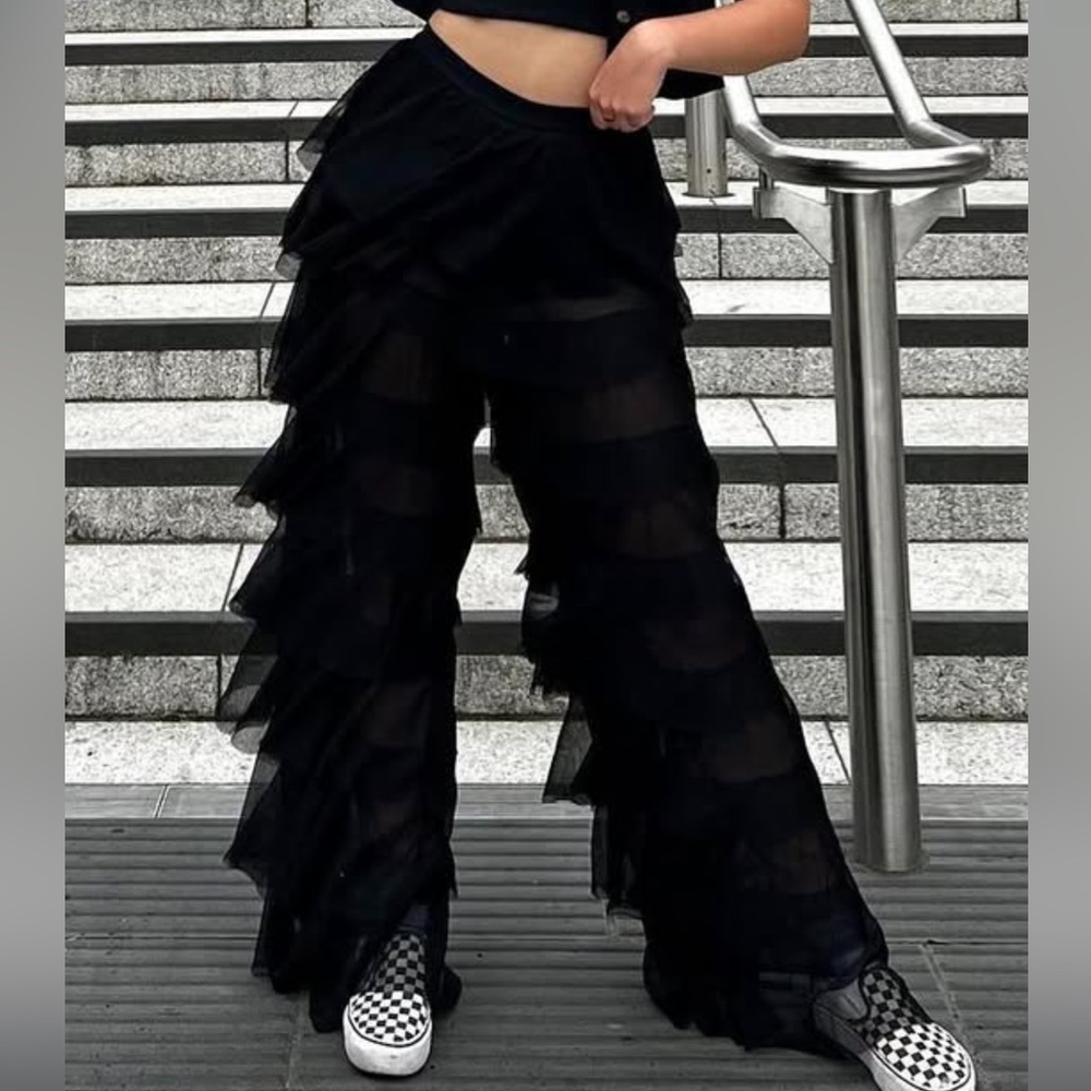 Ruffle Wide-Leg Pants - Black